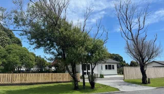 492 Main South Road, Paroa