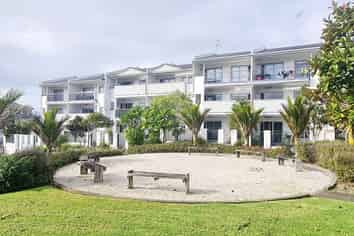 E1/60 Masons Road, Pinehill