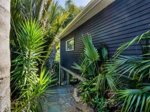 70 Seaview Road, Marfell