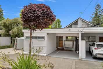 100b Grand Vue Road, Kawaha Point