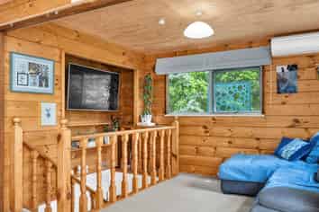 100b Grand Vue Road, Kawaha Point