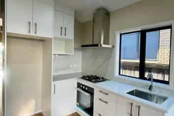 28a Kimber Hall Avenue, Mount Roskill