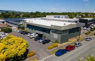 City fringe office & workshop