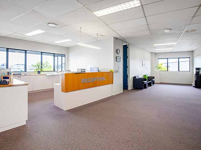 City fringe office & workshop