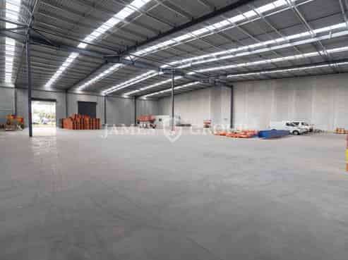 A-GRADE FACILITY WITH SEAMLESS ACCESS