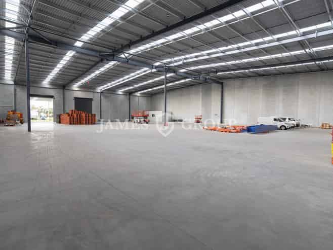 A-GRADE FACILITY WITH SEAMLESS ACCESS