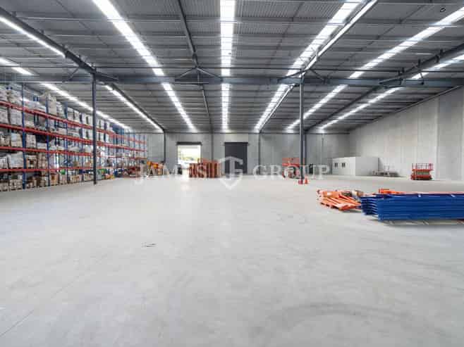 A-GRADE FACILITY WITH SEAMLESS ACCESS