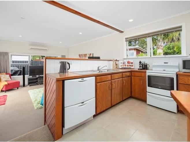 8 Arrow Road, Forrest Hill