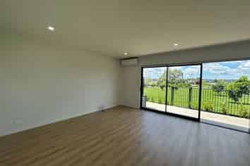 56E Nelson Street, Pukekohe