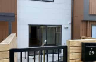 25 Sun Orchid Avenue, Manukau