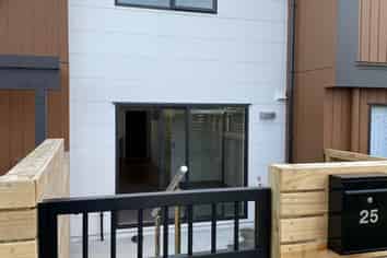 25 Sun Orchid Avenue, Manukau