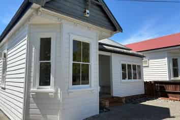 Standalone Jervois Rd medical space!