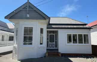 Standalone Jervois Rd medical space!