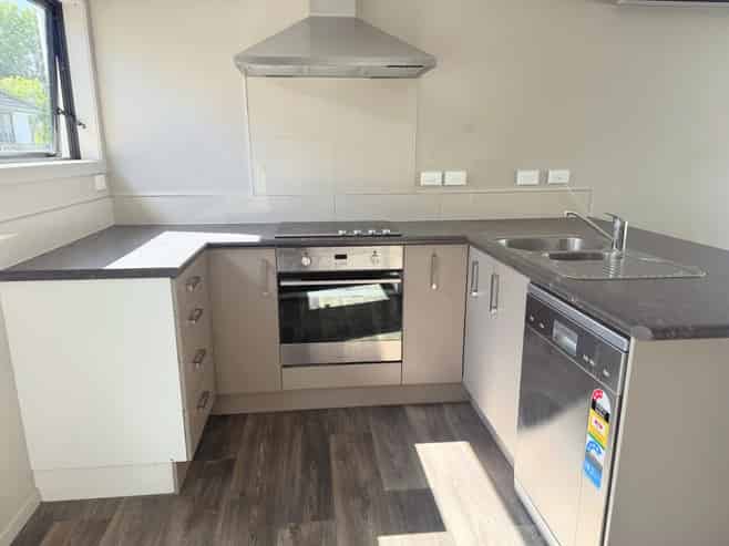 8A Sare Crescent, Fairfield