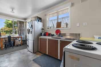 77 Normandy Avenue, Melville