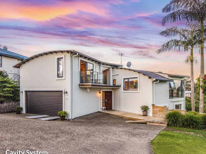 817C East Coast Road, Browns Bay