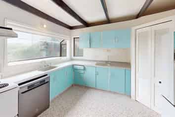 2b Marine Parade, Otaki Beach