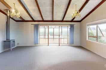 2b Marine Parade, Otaki Beach