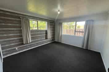 27 Exeter Crescent, Springvale