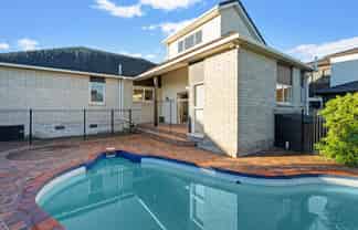 15 Weston Avenue, Papatoetoe