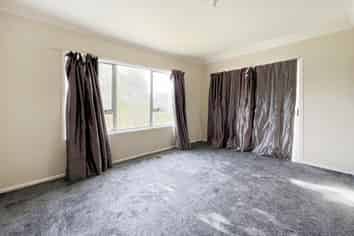 136 Hillsborough Road, Hillsborough