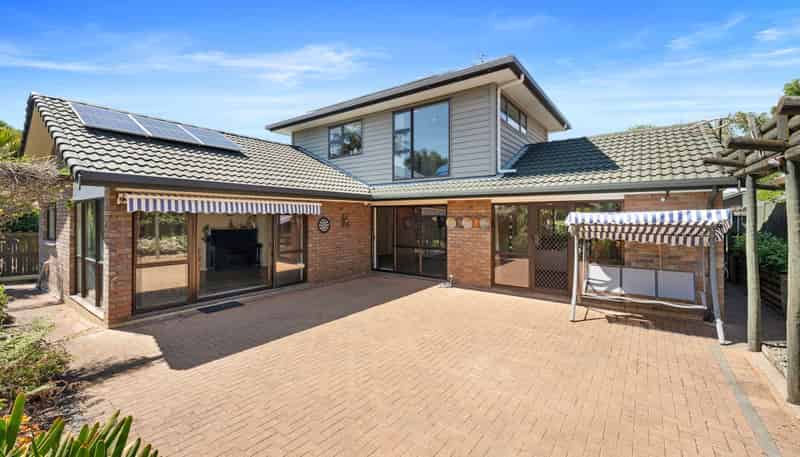 19 Loloma Drive, Half Moon Bay