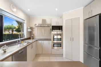 19 Loloma Drive, Half Moon Bay