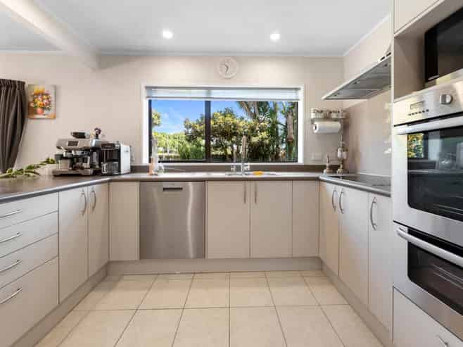 19 Loloma Drive, Half Moon Bay