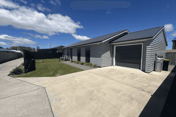 75 South Road, Solway
