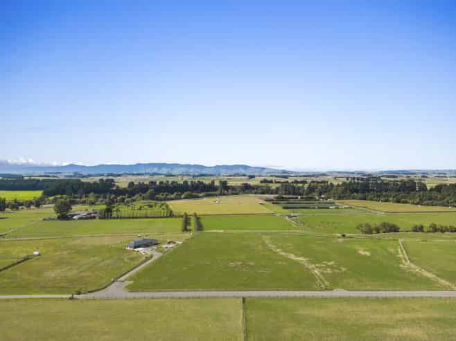 55 Tiniwhetu Lane, Cheltenham