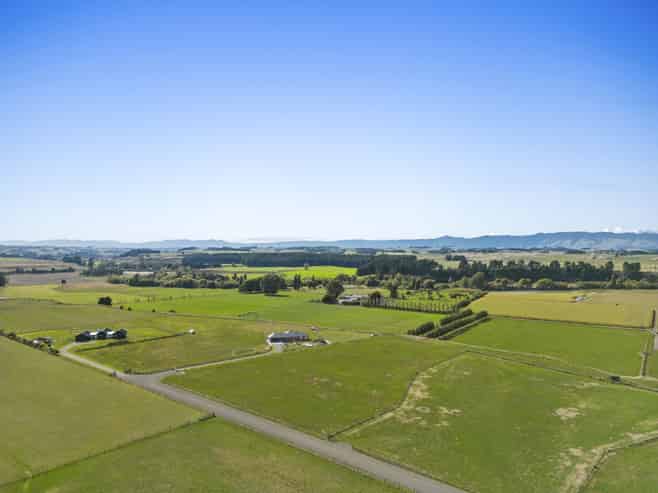 55 Tiniwhetu Lane, Cheltenham