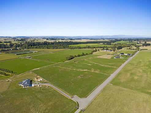 55 Tiniwhetu Lane, Cheltenham