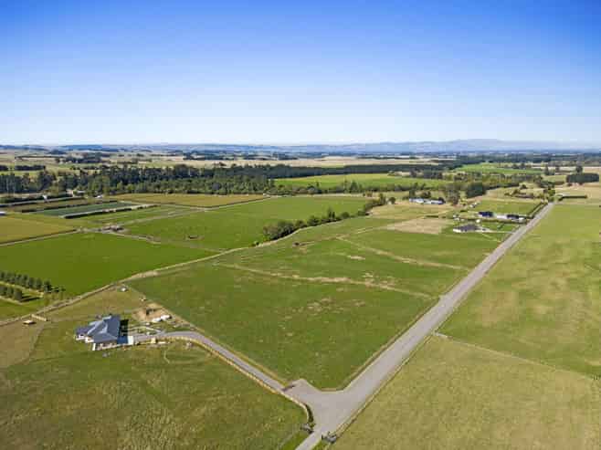 55 Tiniwhetu Lane, Cheltenham