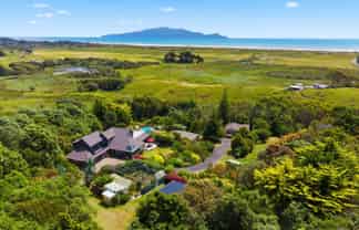 229 Te Hapua Road, Te Horo