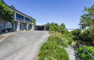 10 Isel Place, STOKE