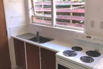 2/1 Halesowen Avenue, Sandringham