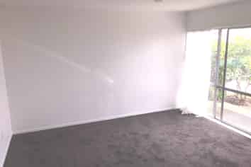 2/1 Halesowen Avenue, Sandringham