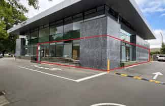 Show Place Office 350m2 