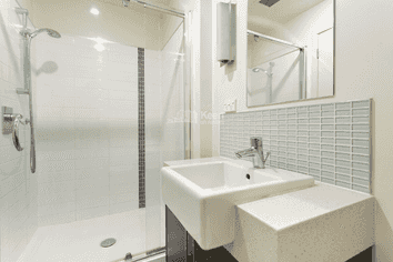 402/4 Wagener Place, Mount Albert