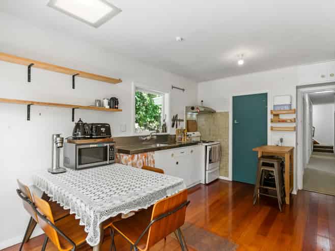 123 Pinehaven Road, Pinehaven