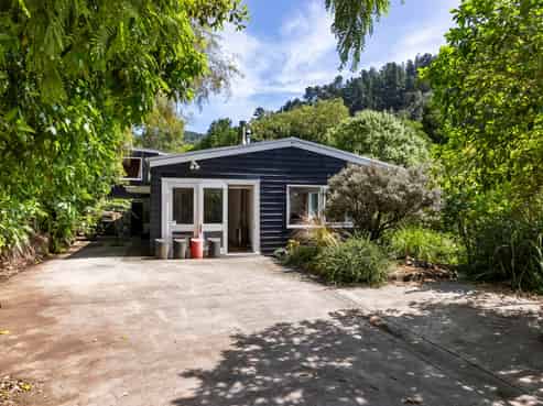 123 Pinehaven Road, Pinehaven