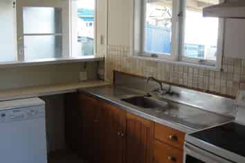 105 Norton Road, Akina