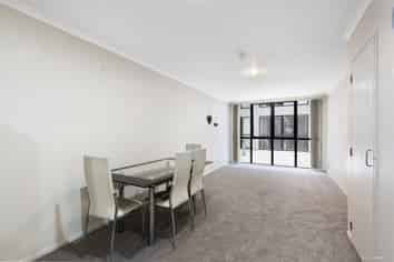 C517/176 Broadway , Newmarket