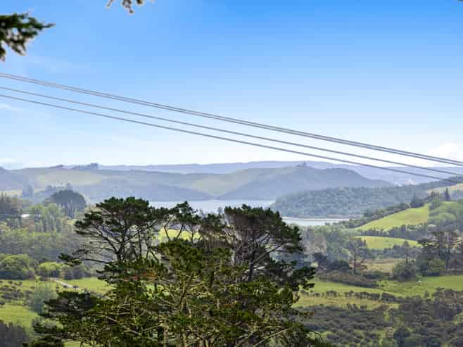 433 Pah Hill Road, Wharehine