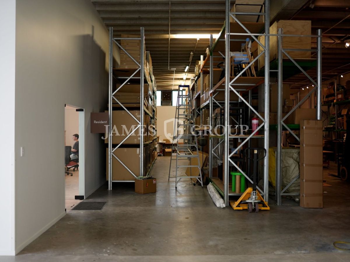 425M² CITY FRINGE WAREHOUSE WITH SHOWROOM - Ansicht 3