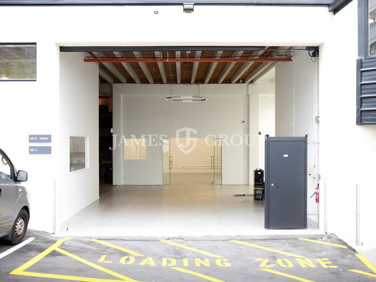 425M² CITY FRINGE WAREHOUSE WITH SHOWROOM - Ansicht 2