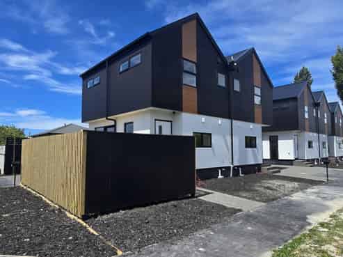 57 Dampier Street, Woolston