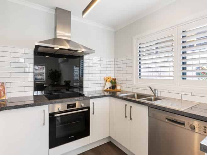 11 Poplar Grove, Ebdentown