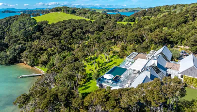 729 Orapiu Road, Waiheke Island