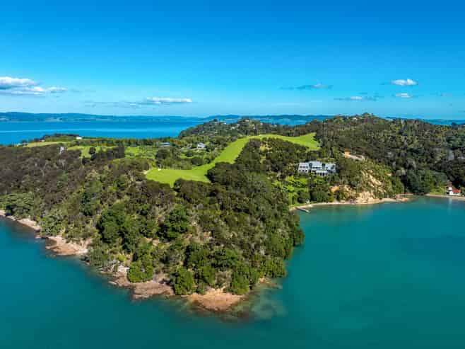 729 Orapiu Road, Waiheke Island